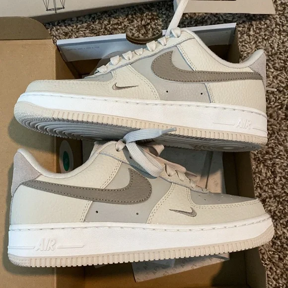 Nike Air Force 1 lo ‘07 LT orewood brown/moon fossil orewood brown clear - Picture 3 of 4